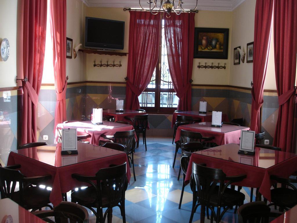Hotel Villa Maria Cabra Luaran gambar